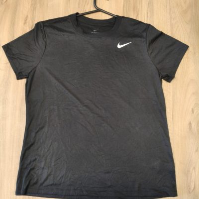 Remera deportiva nike Dri fit