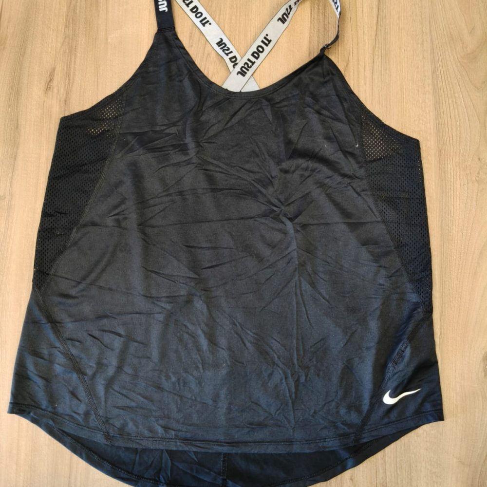 Musculosa Nike