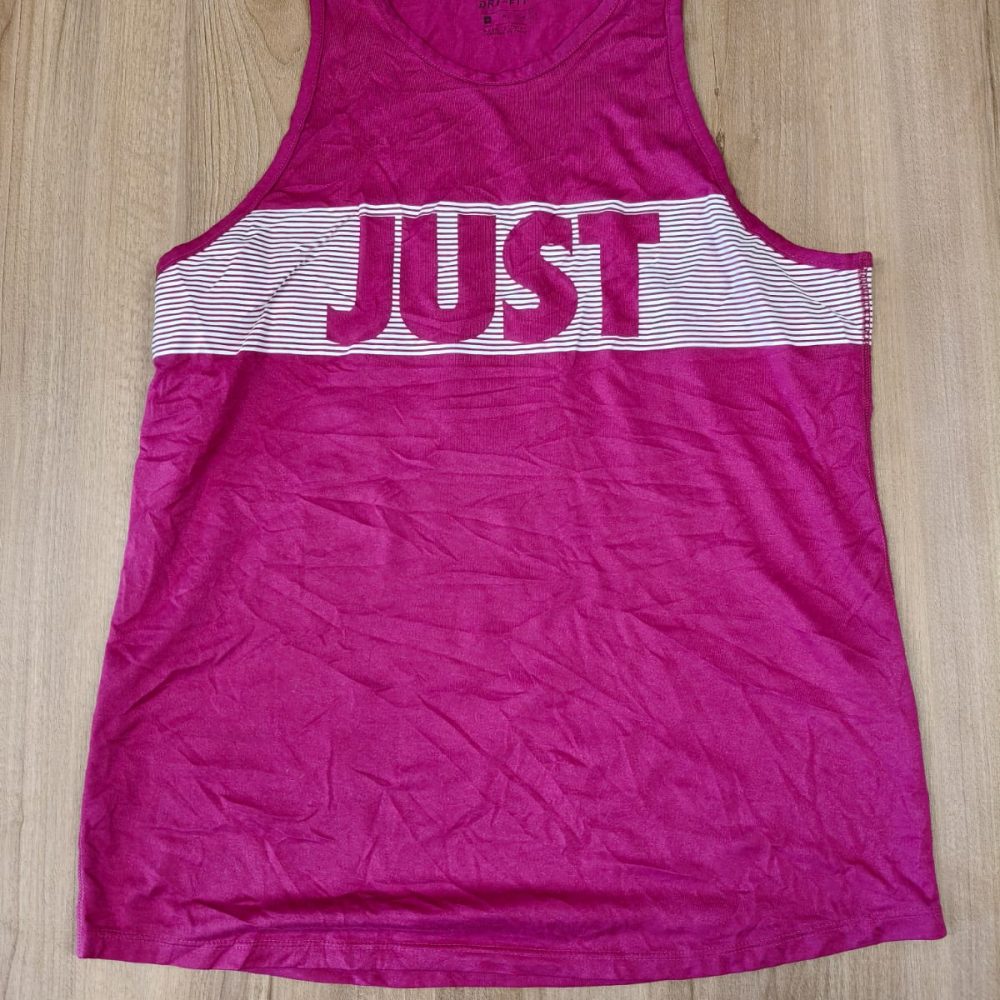 Musculosa Nike