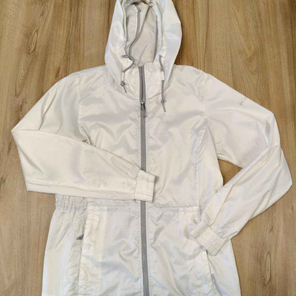 Campera rompevientos